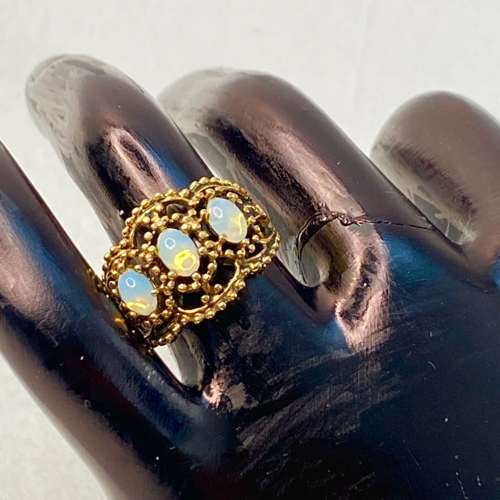 💎18Kt Ring High Grade Electroplated Gold Filagree 3 Oval Opal Stones